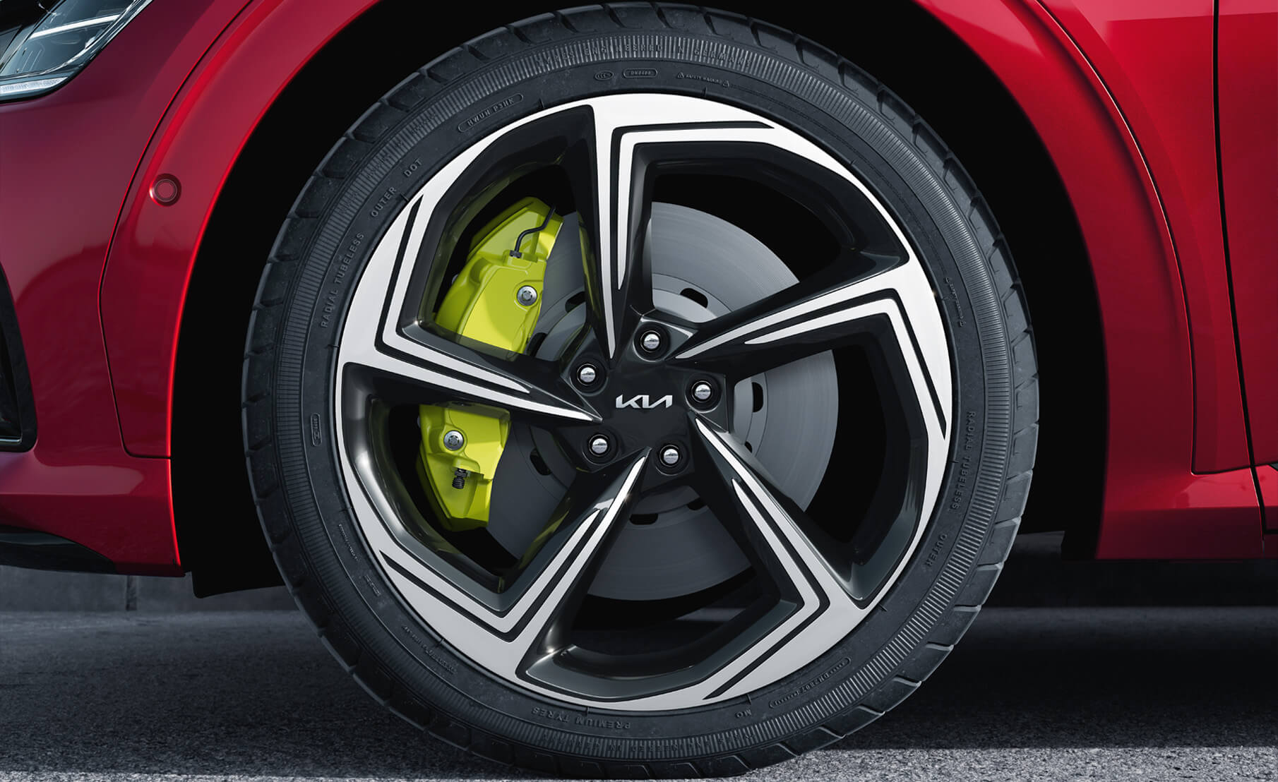 3-bylunds-bil-asarum-kia-ev6-gt-e-gmp Kia EV6 GT är byggd på Kias nyutvecklade elbilsplattform E-GMP